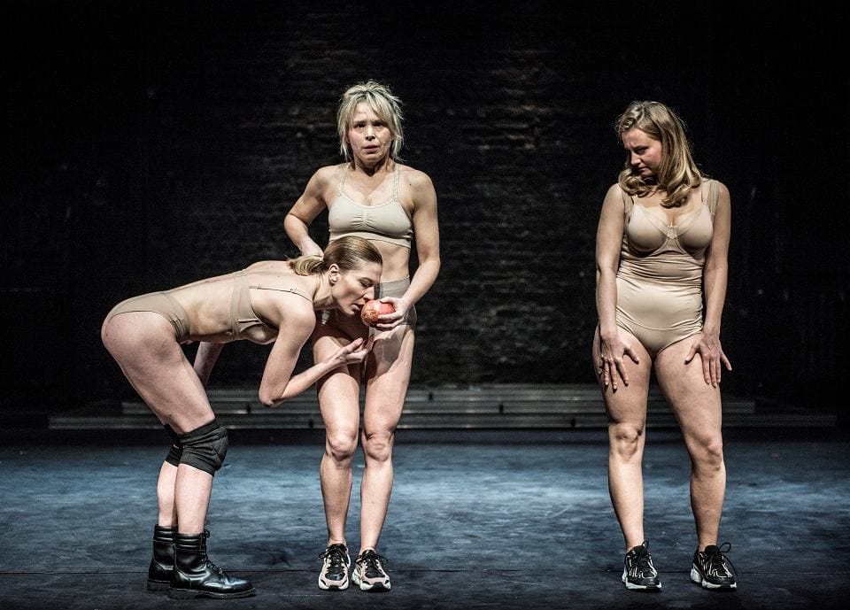 Tak trzy lata temu Teatr Powszechny żartował z Rzezi Wołyńskiej