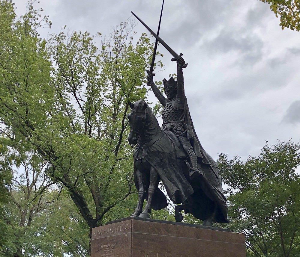 Czy nowojorski pomnik Jagiełły zniknie z Central Parku?? Kto tego chce?