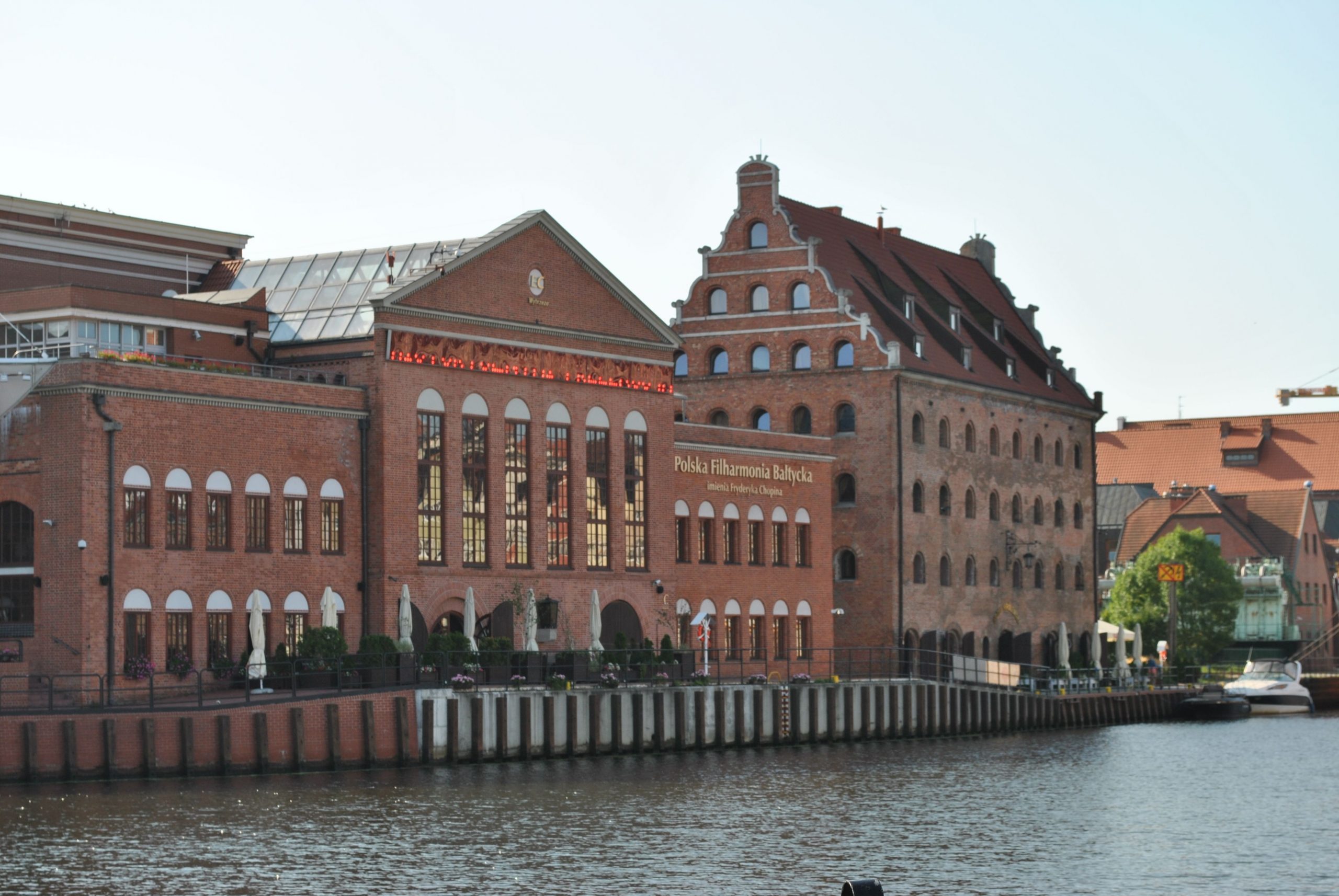 Z okazji setnej rocznicy urodzin Wojciecha Fangora, odbędzie się niezwykły koncert oraz wystawa prac malarskich.