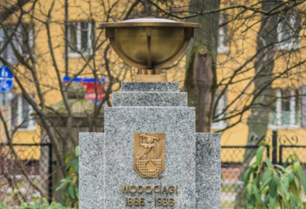 W Parku im. S. Żeromskiego pojawiło się nowe poidełko w historycznej formie
