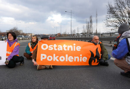 [UWAGA!] Od jutra, od 15 kwietnia, blokada mostów w Warszawie. Za akcją stoi niemiecka organizacja „Letzte Generation”