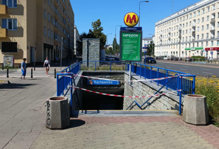[ANALIZA] Pożar w metrze rozsadził w pył „strategię transportową” Trzaskowskiego!