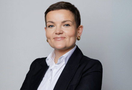 [NASZ NEWS] CZY M. Cienkowska, szefowa MKDiN, gmera przy wyrokach sądowych w związku z KPO?